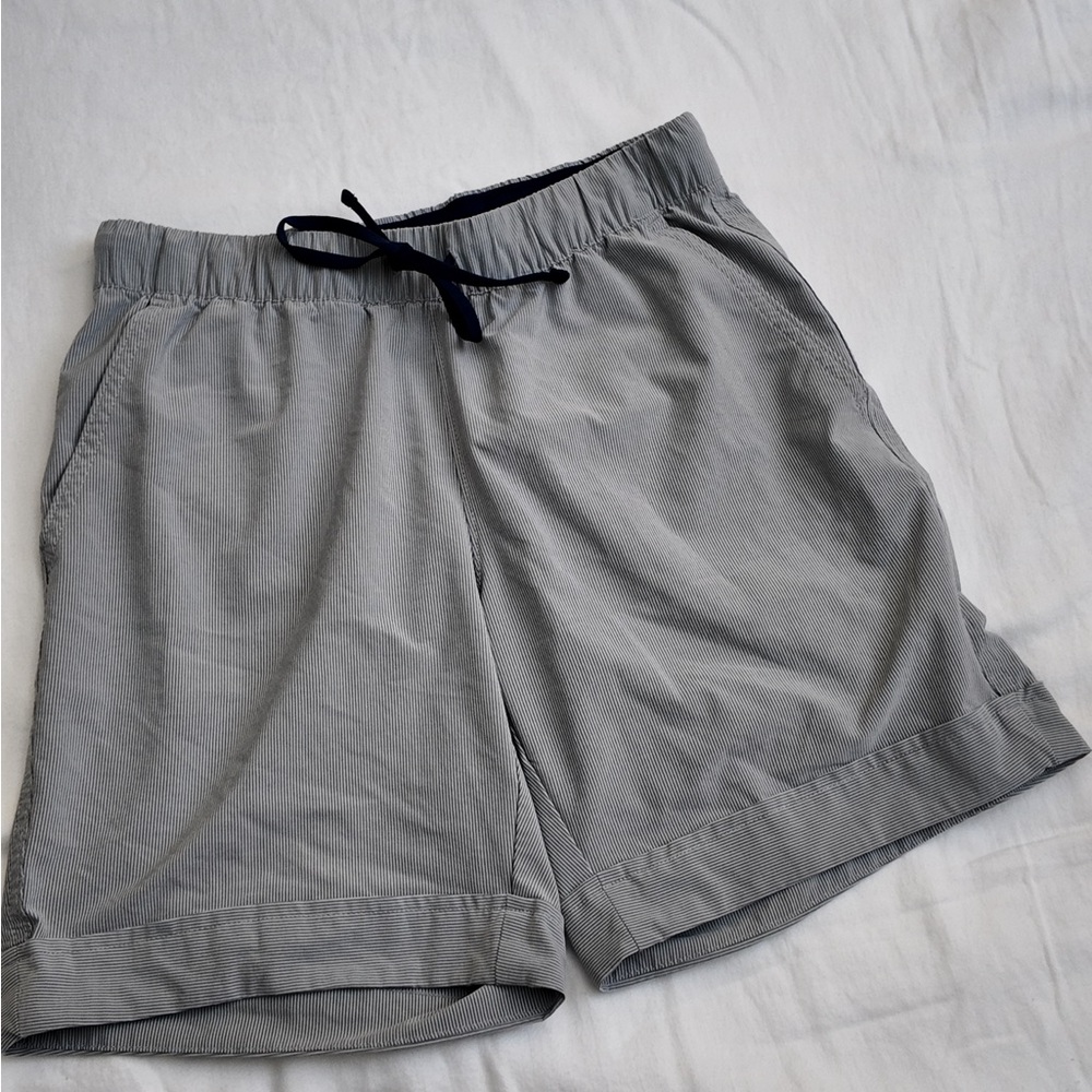 Athleta Gray Athletic Shorts Lightweight Elastic Fit